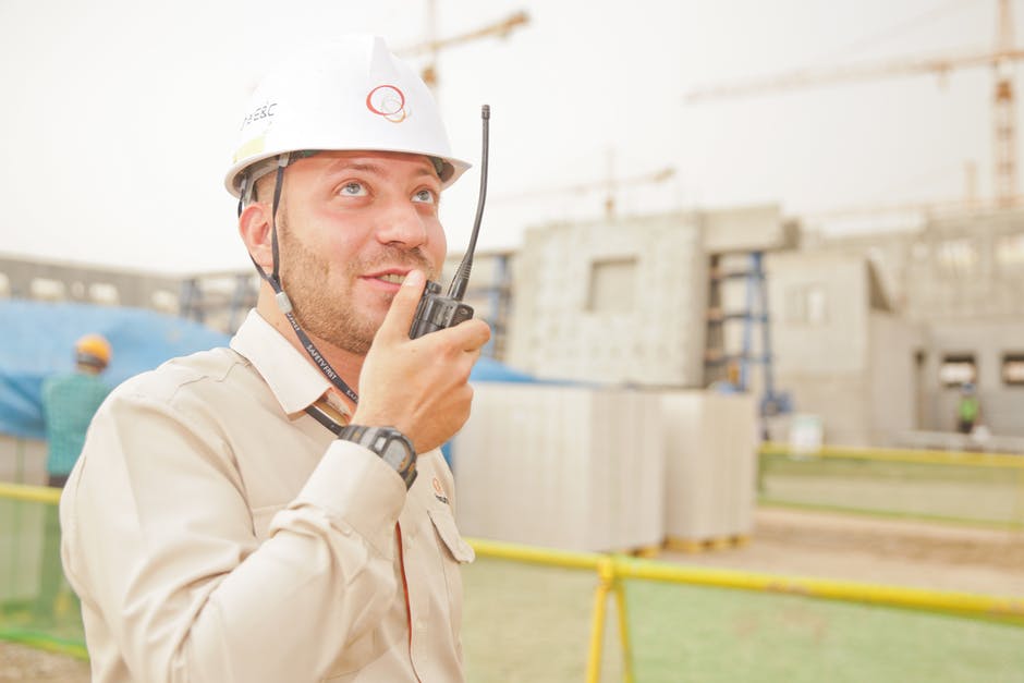 Saiba qual é o trabalho de cada profissional dentro da obra